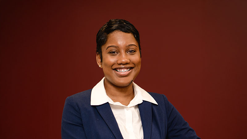Alicia Rowe picture