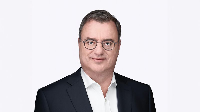 Professional Headshot of Olivier Charmeil, Sanofi EVP General Medicines