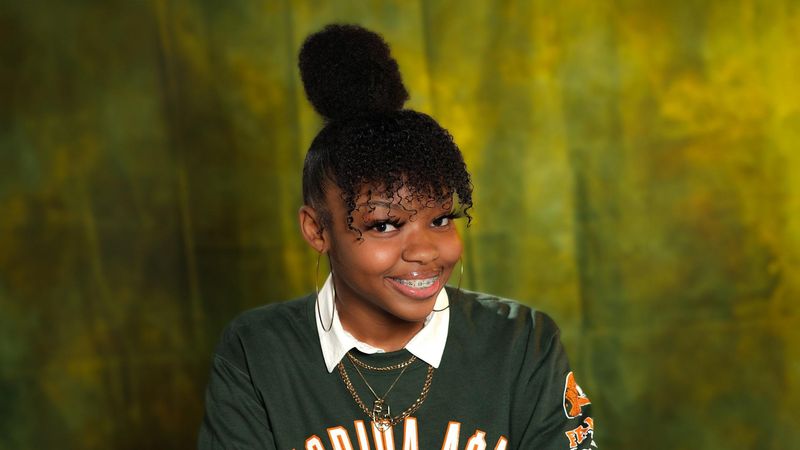Bryce Johnson photo