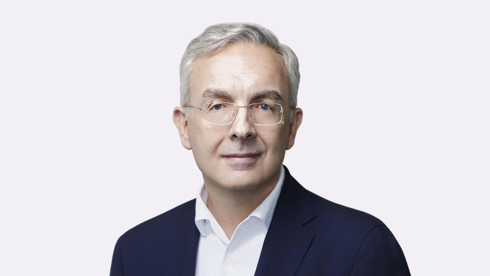 Headshot of Paulo Fontoura, Sanofi's Executive Vice President, Head of Research and Development