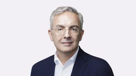 Headshot of Paulo Fontoura, Sanofi's Executive Vice President, Head of Research and Development
